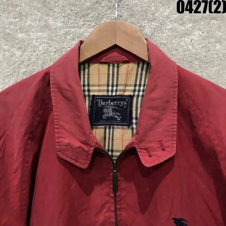 [SOLD OUT] Burberrys 레드 컬러 바람막이 자켓 m