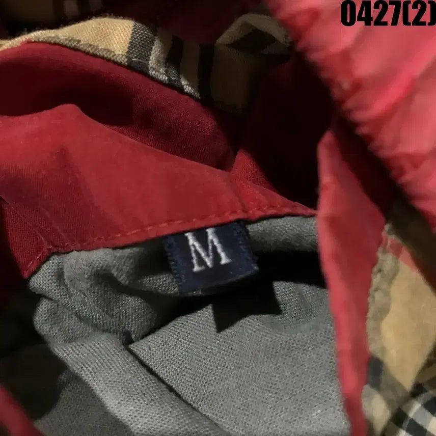 [SOLD OUT] Burberrys 레드 컬러 바람막이 자켓 m
