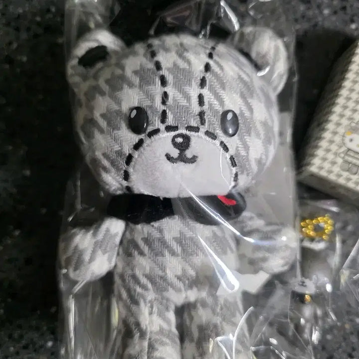 [BUNJANG] Sanrio Hello Kitty 51st Anniversary Mono Tiny Charm Set / 키티 51주년 모노 타이니참 세트
