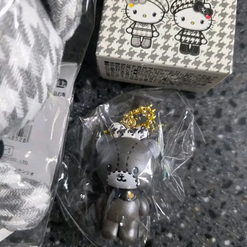 [BUNJANG] Sanrio Hello Kitty 51st Anniversary Mono Tiny Charm Set / 키티 51주년 모노 타이니참 세트