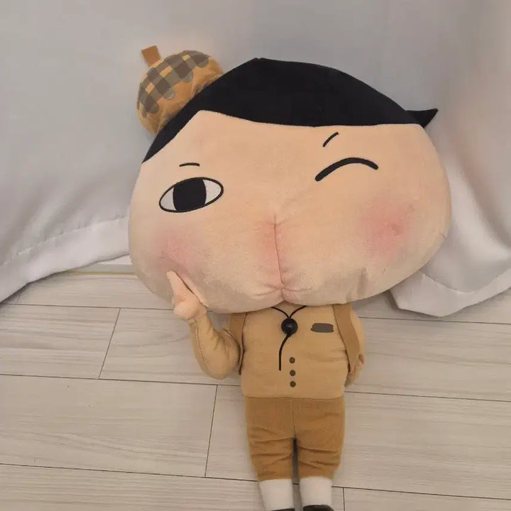 [BUNJANG] Official Japanese Detective Butt Large Plush Doll / 일본정품 엉덩이탐정 대형 인형