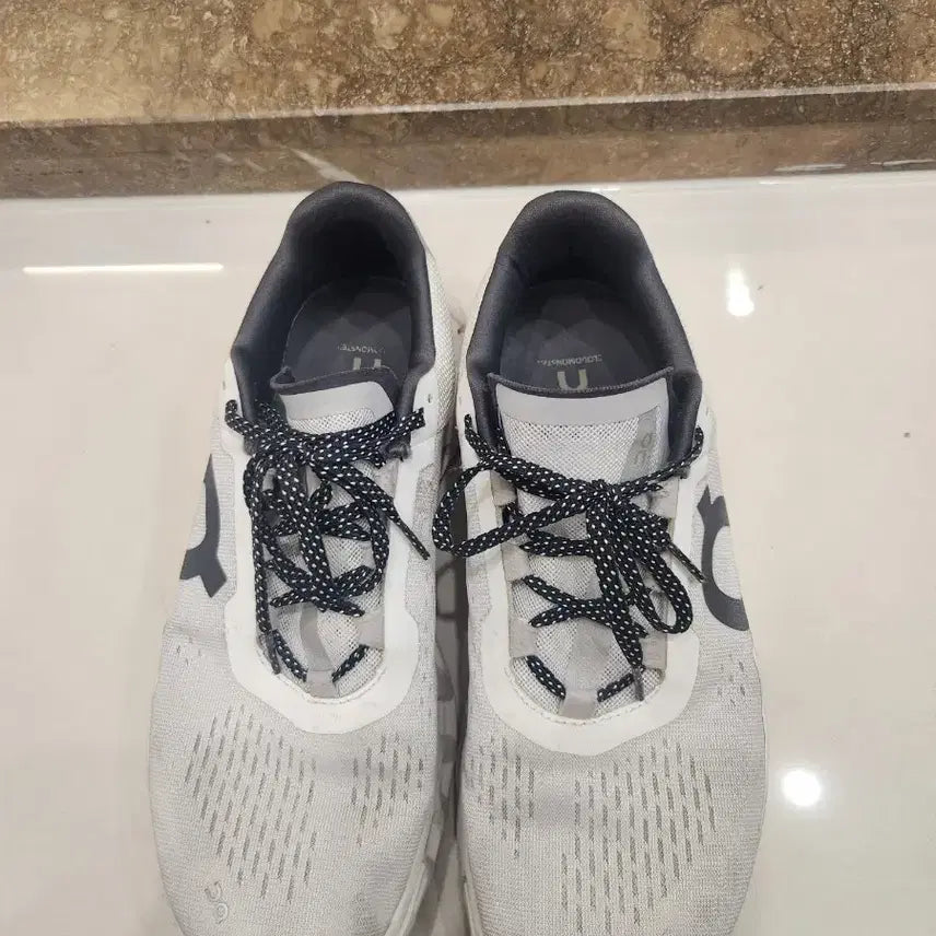 [BUNJANG] On Running Sneakers / 온러닝