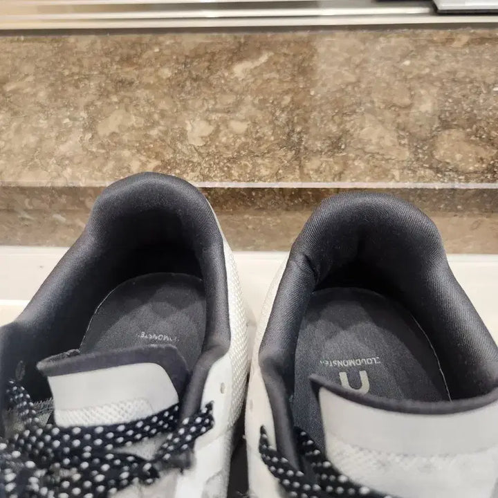 [BUNJANG] On Running Sneakers / 온러닝