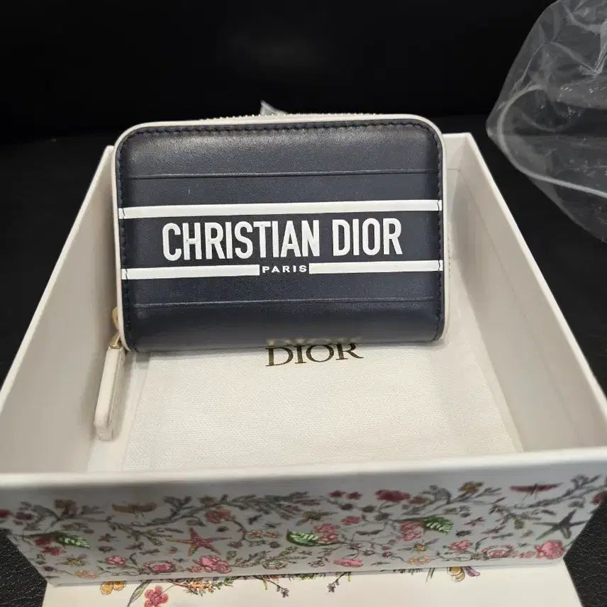 [BUNJANG] Dior Vibe Wallet / 디올 바이브 지갑