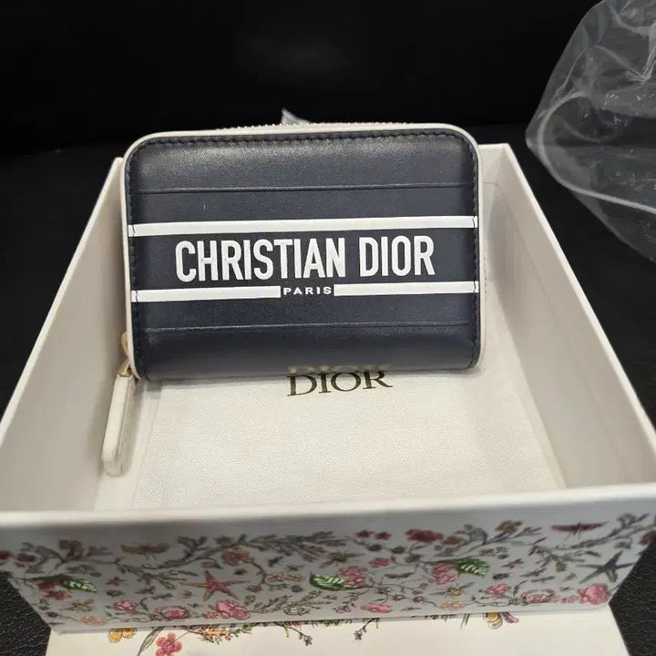 [BUNJANG] Dior Vibe Wallet / 디올 바이브 지갑