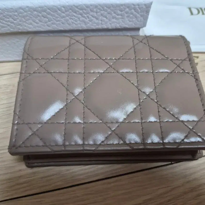 [BUNJANG] Dior Lady Dior Lotus Wallet / 디올 레이디 디올 로투스 반지갑