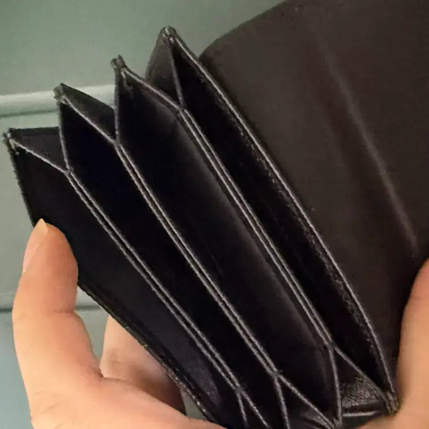 [BUNJANG] Louis Quatorze Black Bifold Wallet / 루이까또즈 반지갑