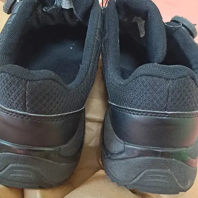 [BUNJANG] Treksta Gore-Tex Dial Hiking Shoes / 트렉스타 고어택스 다이얼트레킹 화