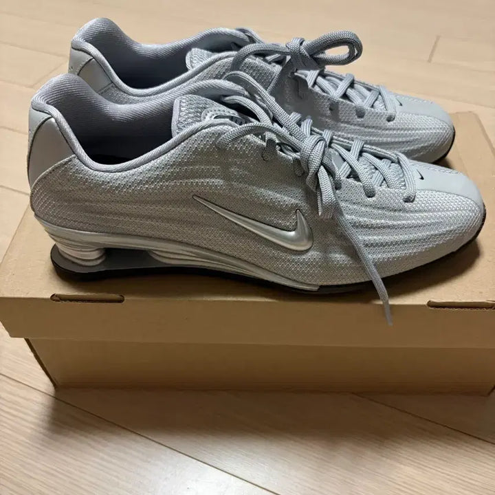 [BUNJANG] Nike Shox Z Metallic Silver Shoes / 나이키 샥스 Z  메탈릭 실버(240, 새상품, 박스X)