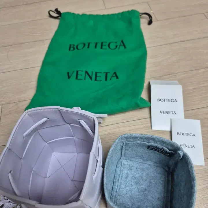 [BUNJANG] Bottega Veneta Cassette Mini Bucket Bag Lavender / 보테가베네타 카세트 미니 버킷백 라벤더 + 이너백