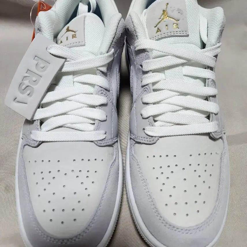 [BUNJANG] Nike Air Jordan 1 Low Paris DV3043-100 / 조던 1 로우 파리 (250mm)