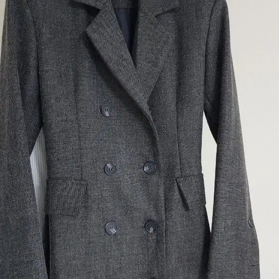 [BUNJANG] Double-Button Long Jacket / 고급스럽고 슬림핏으로 떨어지는 더블버튼 롱자켓