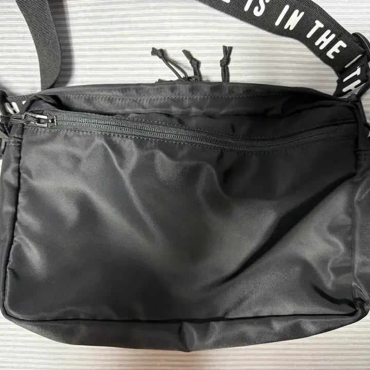 [BUNJANG] Human Made Military Pouch Large Bag / 휴먼메이드 밀리터리 파우치 라지 사이즈가방