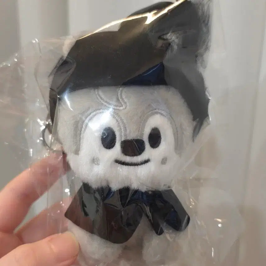 [BUNJANG] Stray Kids SKZOO Do it Plush Magnet Keyring Wolf Chan / 미개봉 스키주 두잇 플러시 마그넷 키링 울프찬 미개봉 / 스트레이키즈