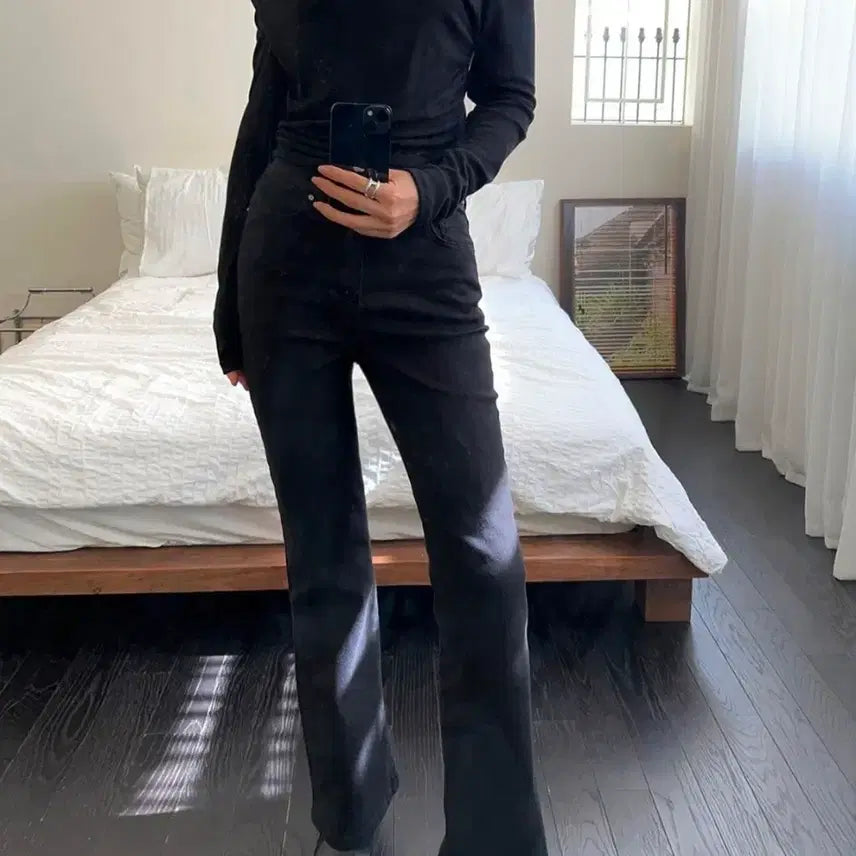 [BUNJANG] TheMoi Slim Bootcut Black Denim Pants 