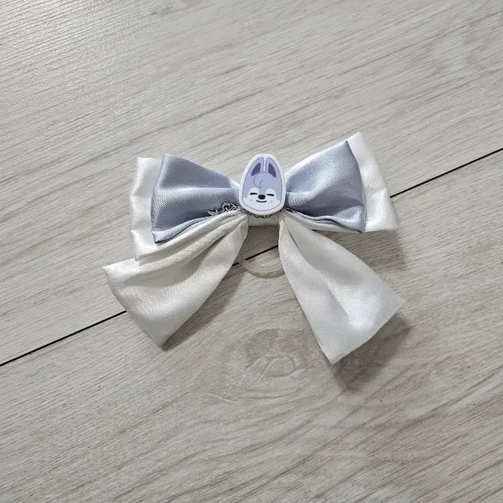 [BUNJANG] Stray Kids Wolf Chan Lightstick Ribbon / 스트레이키즈 스키즈 스키주 울프찬 라이트스틱 응원봉 리본
