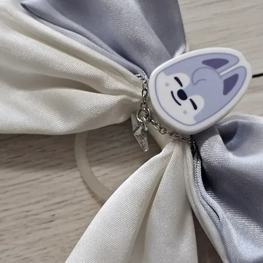 [BUNJANG] Stray Kids Wolf Chan Lightstick Ribbon / 스트레이키즈 스키즈 스키주 울프찬 라이트스틱 응원봉 리본