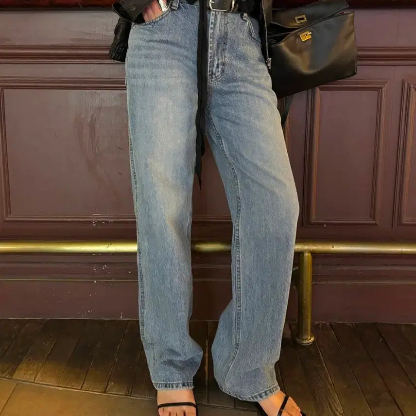 [BUNJANG] TheMoi Must Standard Denim Jeans (Medium Wash) / 더무이 머스트 스탠다드 데님 