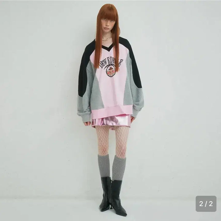 [BUNJANG] 듀이듀이 브이넥 스웨트 핑크(프리)_새상품 / 듀이듀이 브이넥 스웨트 핑크(프리)_새상품