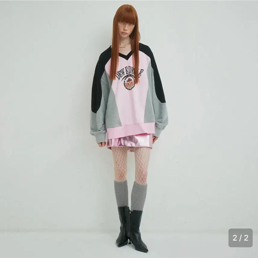 [BUNJANG] 듀이듀이 브이넥 스웨트 핑크(프리)_새상품 / 듀이듀이 브이넥 스웨트 핑크(프리)_새상품