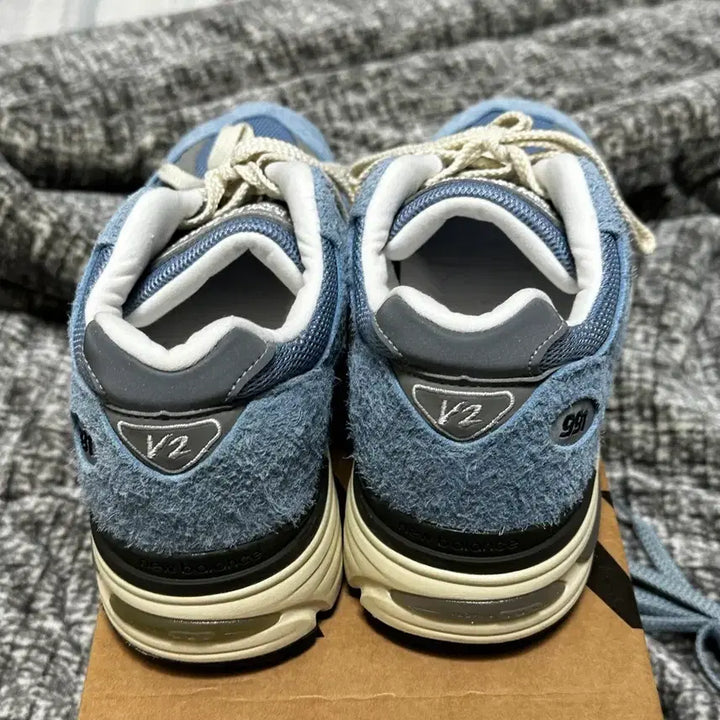 [SOLD OUT] 뉴발란스 991v2 셀레스티얼 블루 스니커즈 260