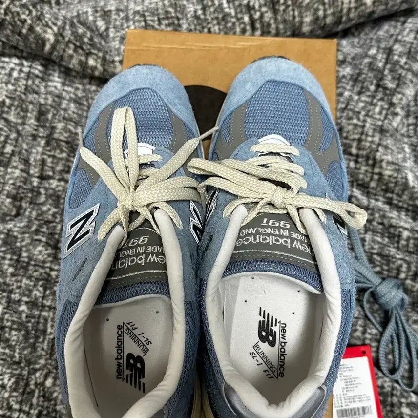 [SOLD OUT] 뉴발란스 991v2 셀레스티얼 블루 스니커즈 260