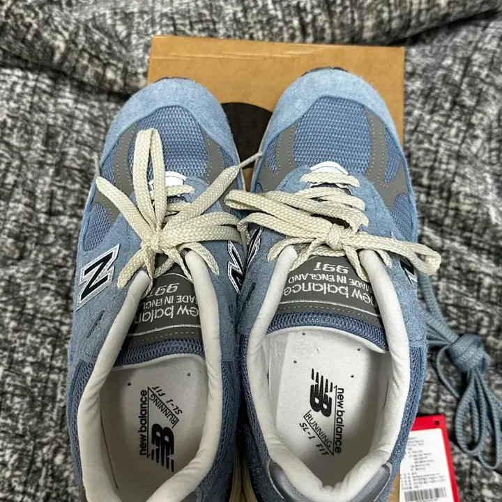 [SOLD OUT] 뉴발란스 991v2 셀레스티얼 블루 스니커즈 260
