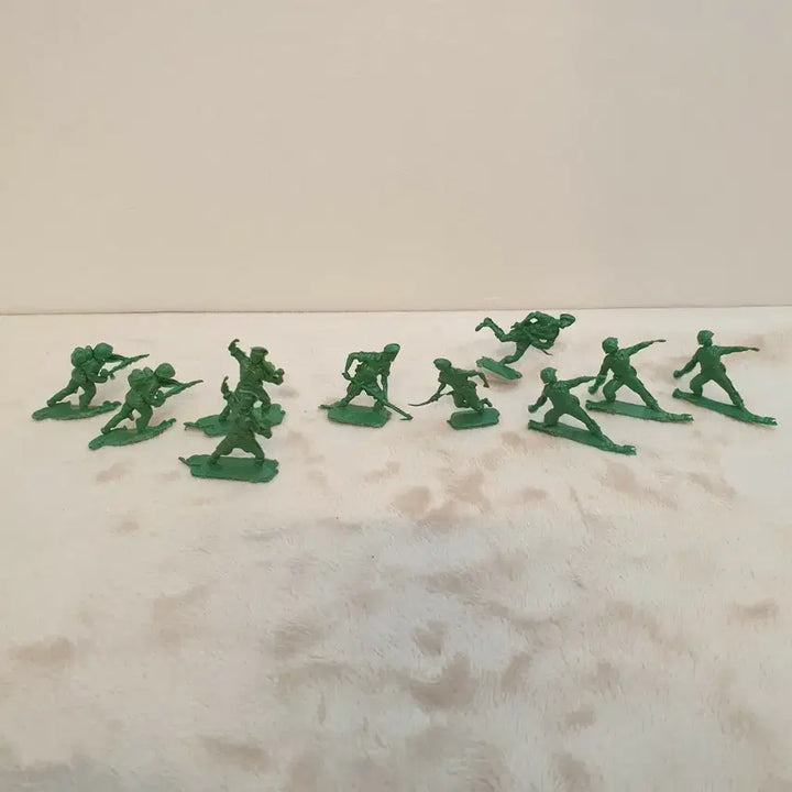 [BUNJANG] Miniature Soldier Figures Set (Approx. 3cm) / 약3cm 소형 군인 피규어 모형 아미맨 버켓솔져