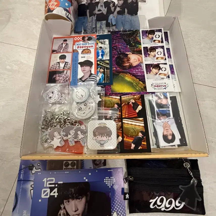 [BUNJANG] Myungjaehyun Birthday Goods / 명재현 생카 굿즈