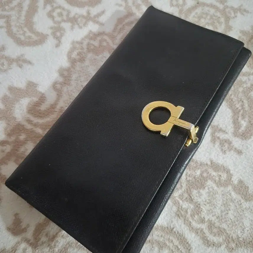 [BUNJANG] Salvatore Ferragamo Gancini Saffiano Black Long Wallet / 페라가모 간치니 사피아노 블랙장지갑