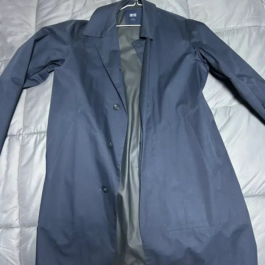 [BUNJANG] Uniqlo Navy Rain Trench Coat (L) / 유니클로 네이비 레인 트렌치 코트 L사이즈