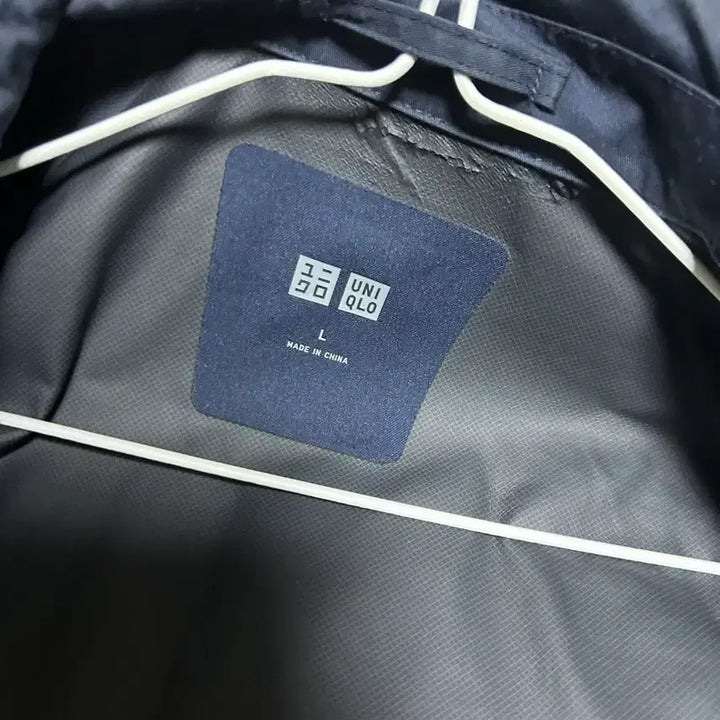 [BUNJANG] Uniqlo Navy Rain Trench Coat (L) / 유니클로 네이비 레인 트렌치 코트 L사이즈
