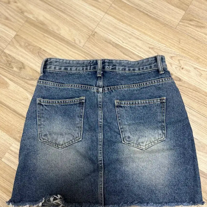 [BUNJANG] Blackup Denim Wash Mini Skirt / 블랙업 데님 워싱 스커트