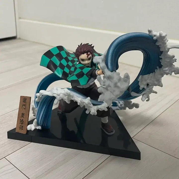 [BUNJANG] Demon Slayer Kamado Tanjiro Figure / 귀멸의 칼날 제일복권 a상 카마도 탄지로 피규어