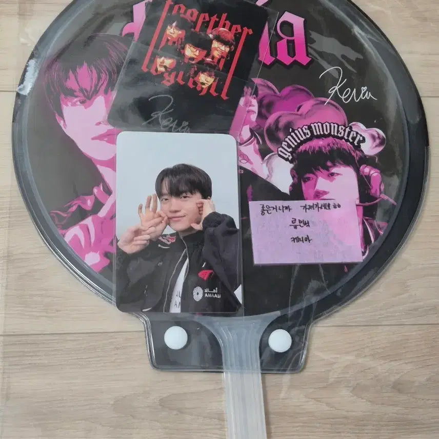 [SOLD OUT] T1 티원 케리아 keria 홈그라운드 특전 부채 포토카드 + 컨페티