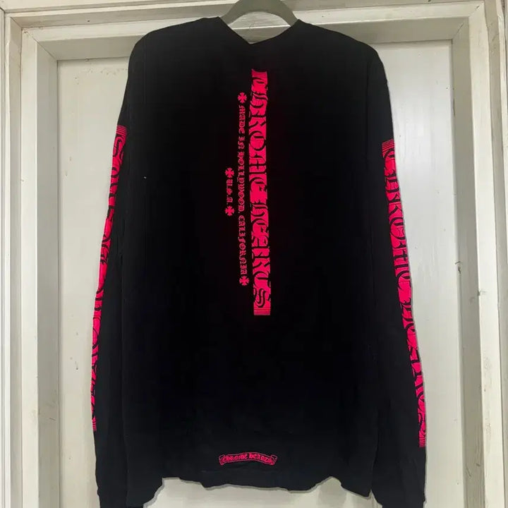 [BUNJANG] Chrome Hearts Hollywood Neon Pink Logo Long Sleeve Tee / Chrome Hearts 정품) 크롬하츠 할리우드 네온핑크로고 롱슬리브