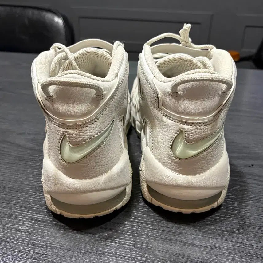 [BUNJANG] Nike Air More Uptempo Light Bone Sneakers (270) / 나이키 업템포 라이트본 270