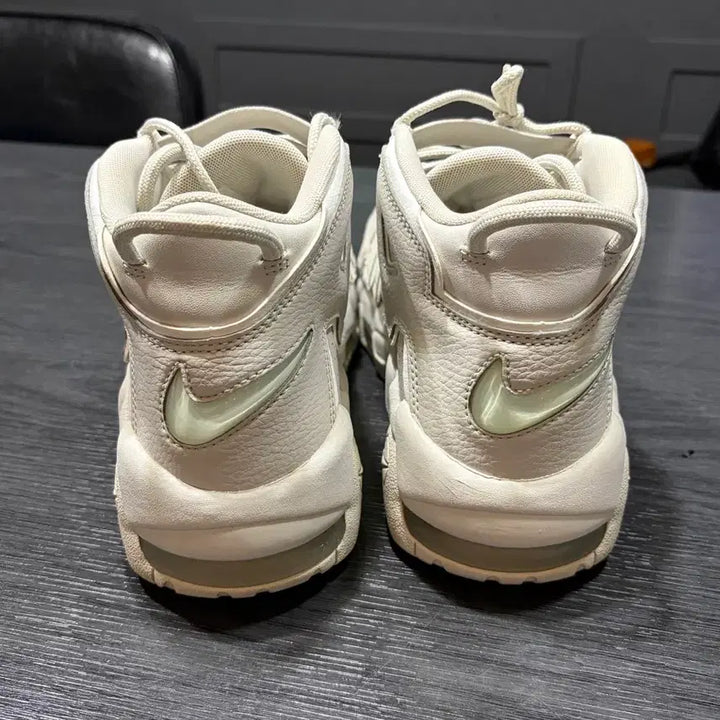 [BUNJANG] Nike Air More Uptempo Light Bone Sneakers (270) / 나이키 업템포 라이트본 270