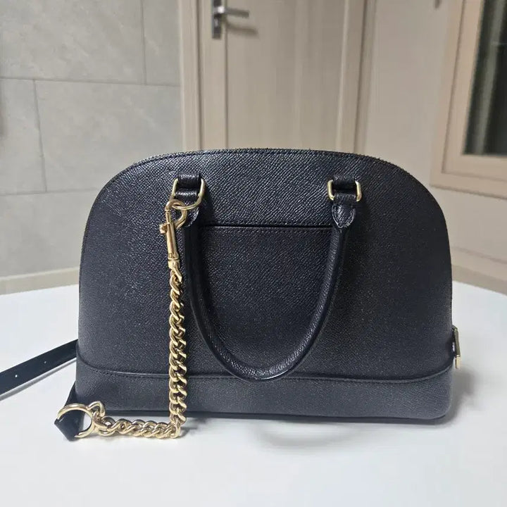 [BUNJANG] Coach Black Dome Tote Bag with Chain Strap / 코치 블랙 돔 토트백 체인 스트랩
