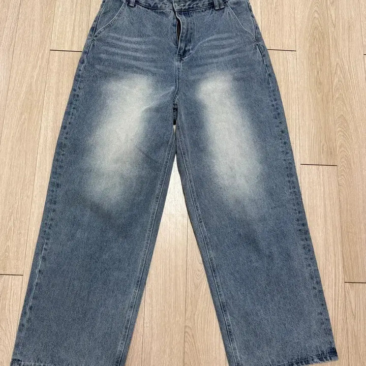 [SOLD OUT] 데케트 와이드 데님 팬츠 라이트블루 32 팝니다