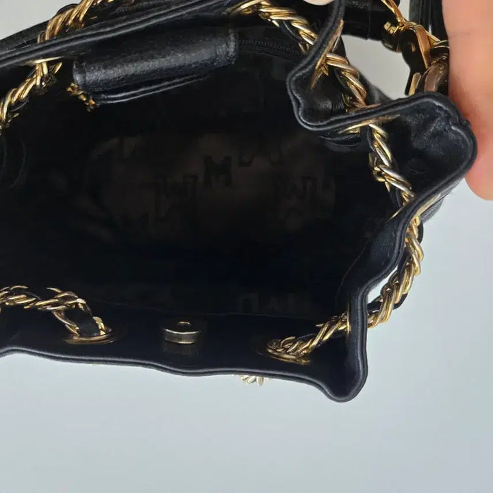 [BUNJANG] Metrociti Black Quilted Bucket Bag / 메트로시티 블랙 퀼팅 버킷백 가방