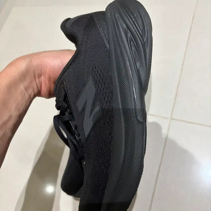 [BUNJANG] New Balance 860 v15 2E Running Shoes / 뉴발란스 860 v15 265 2E