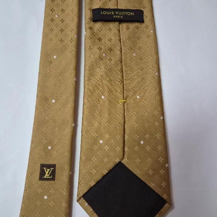 [BUNJANG] Louis Vuitton Monogram Silk Necktie / 루이비통 모노그램 실크 넥타이