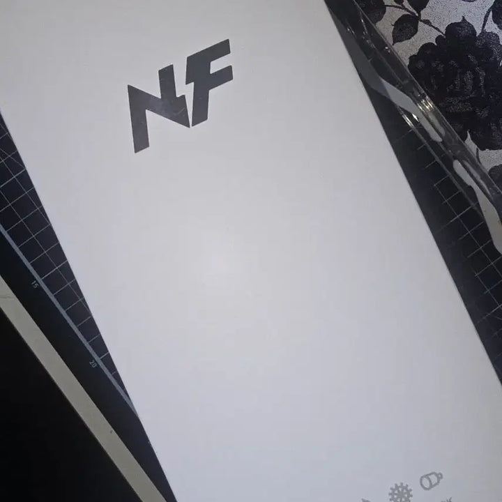[BUNJANG] NFlying Official Fanlight Ver. 1 / NFLYING 엔플라잉 구버전 응원봉 ver1. 엔피봉