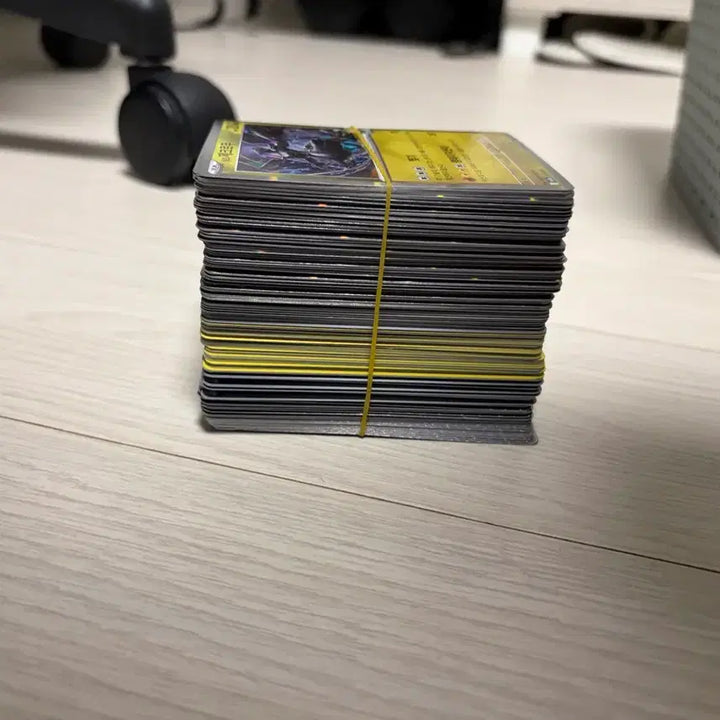 [BUNJANG] Pokemon Card Holo &amp; Rare Card Bundle Set (220 cards) / 전부레어) 포켓몬카드 몬스터볼 홀로카드.레어카드 등 220장 일괄