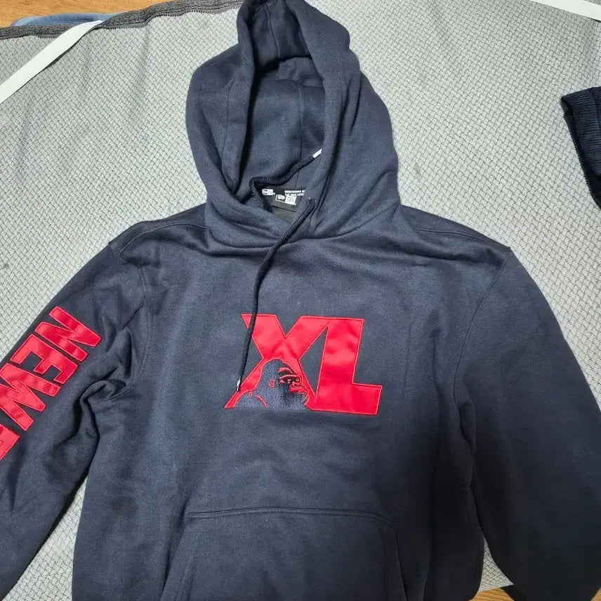 [SOLD OUT] 뉴에라 클리퍼스 XLARGE XL 검정색 후드티