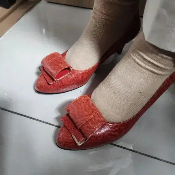 [BUNJANG] Shoes Oulls Red Heels 245 cm / 슈올즈 빨간 구두 245 ( 새상품 ) 굽7cm