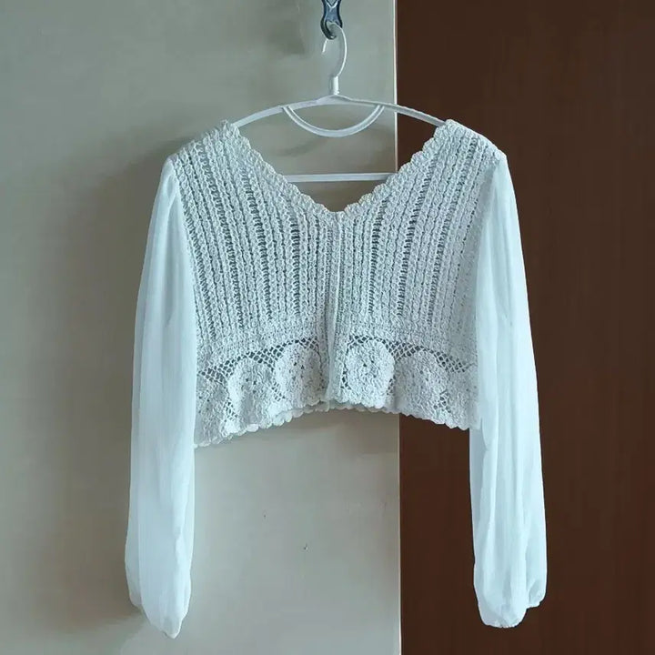 [BUNJANG] White Lace Crochet Blouse / 화이트 레이스 크로셰 블라우스