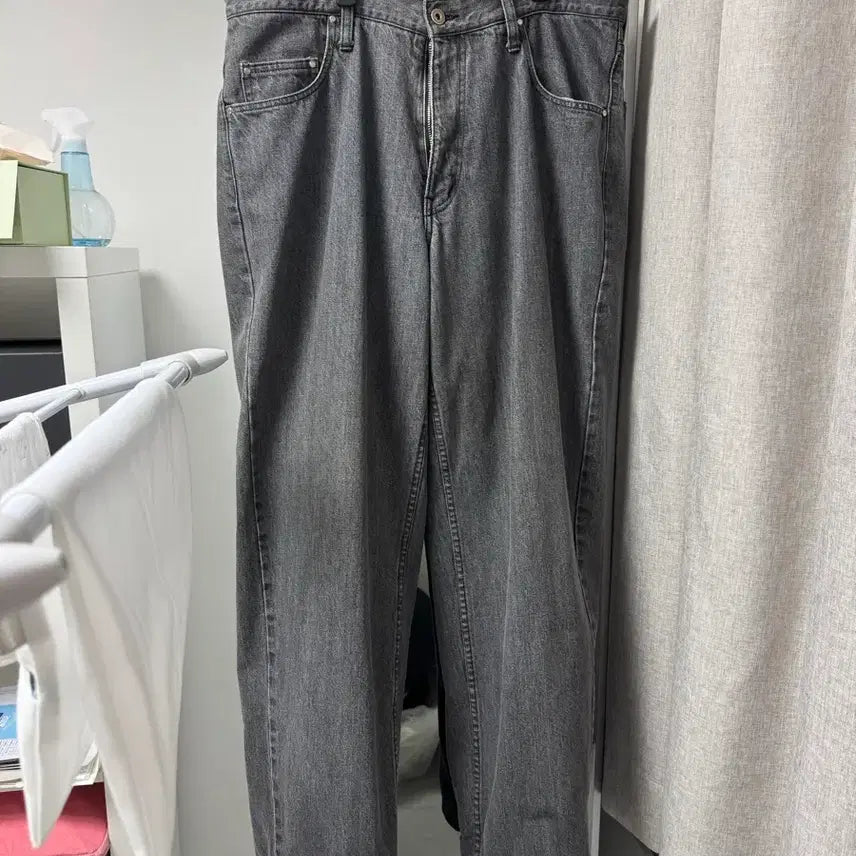 [BUNJANG] is-ness Gray Graphite Denim Jeans (Size L) / 이즈네스 isness 그레이 흑연청 48사이즈(L) 판매 is-ness