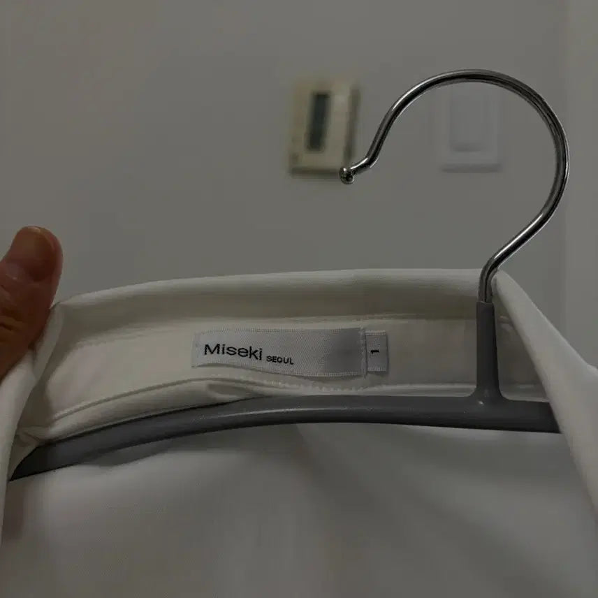 [BUNJANG] Miseki Seoul Oblique Button Shirt / 미세키서울 오블리크 셔츠 1